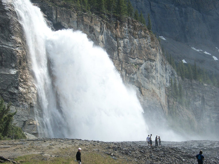 Emperor Falls is one of the many beautiful waterfalls along the Berg Lake trail