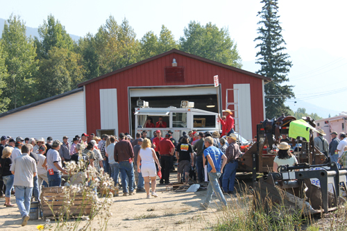 Robson Valley estate auction draws crowd
