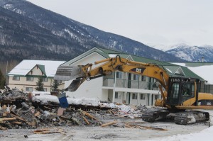 demo, demolition, north country lodge, fire, construction, rebuild, build