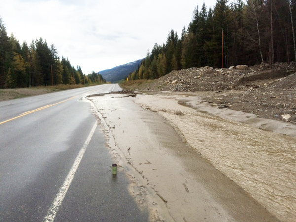 Leona Creek closes Hwy 16 again