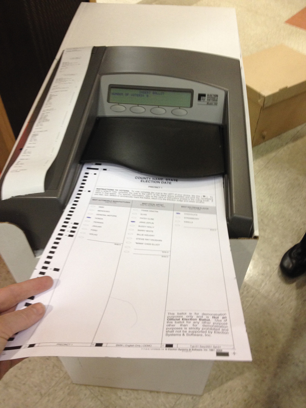 Vote counter election machine Valemount (1)