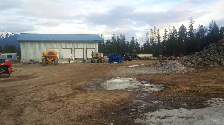 Neighbours protest noise and dust of rock washing plant