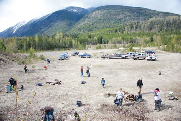 Cleaning up the pit: rec area gets a clean up