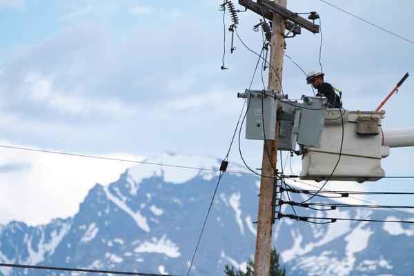 Valemount power outage affecting 974 customers; travel advisories due to snowfall