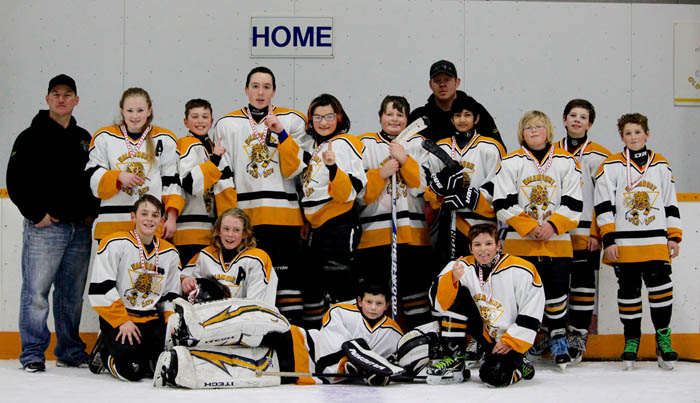 Valemount-McBride Peewees win hockey tourney