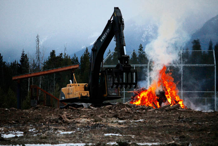 Council considers Ash St. burn and air quality