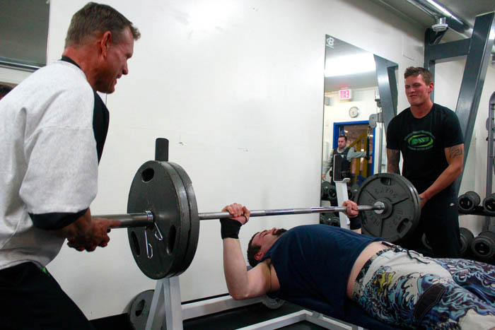 Valemount gym gets new bench press —  W/ VIDEO