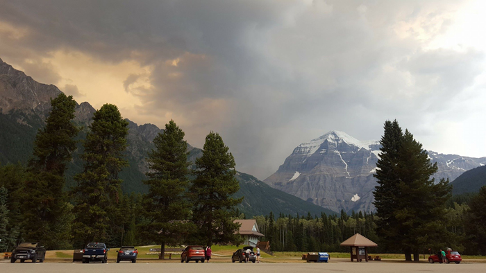 An active fire near Valemount is not on the map – how come?