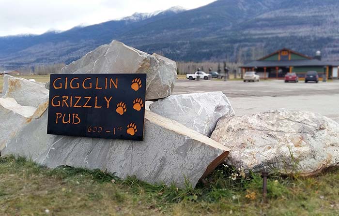McBride’s Gigglin Grizzly to close
