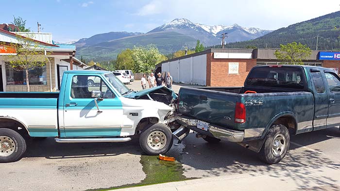 Four-car pile-up in downtown Valemount