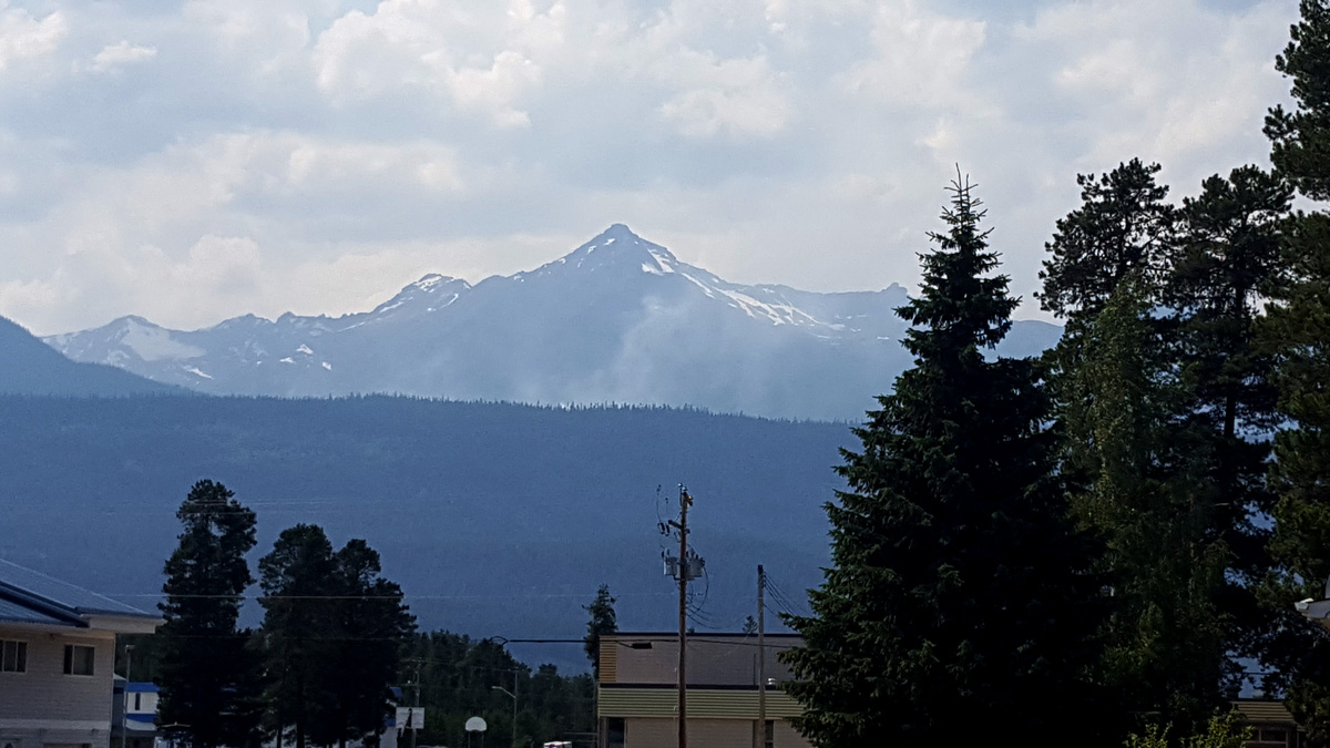 Severe thunderstorm warning, air quality bulletin issued for Blue River-Valemount-McBride region