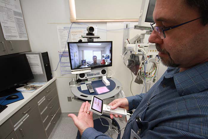 Less anxiety for rural docs in trauma room with CODI app