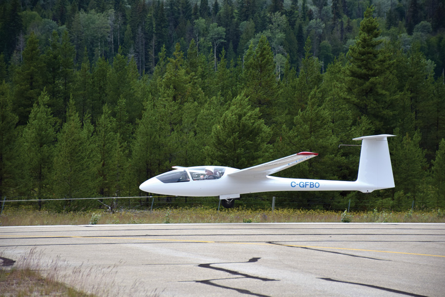 Soaring: gliding club comes to Valley