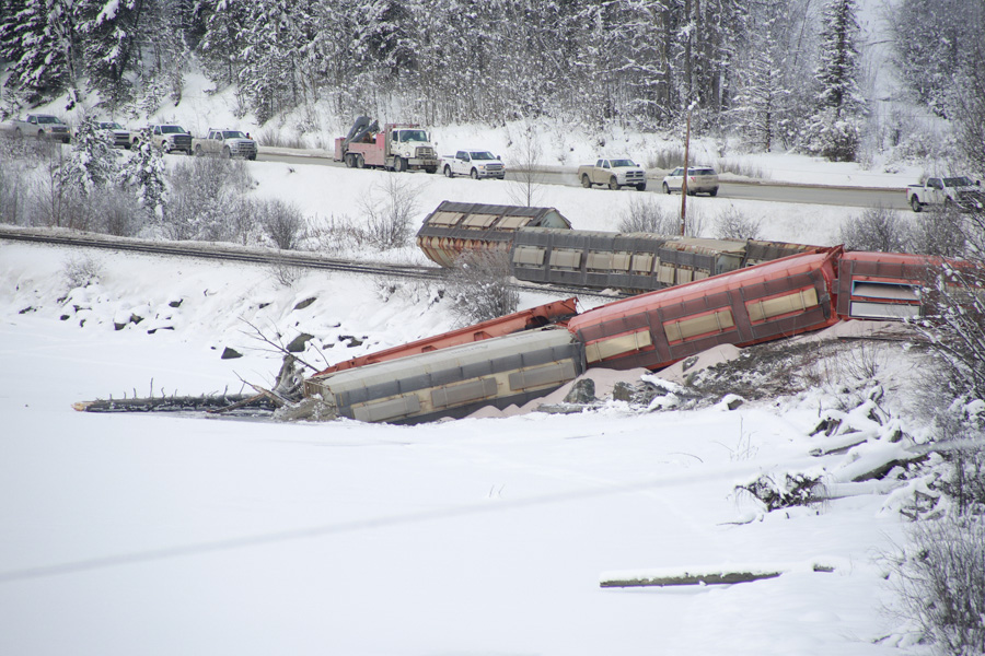 Derailment fouls Fraser headwaters at Moose Lake