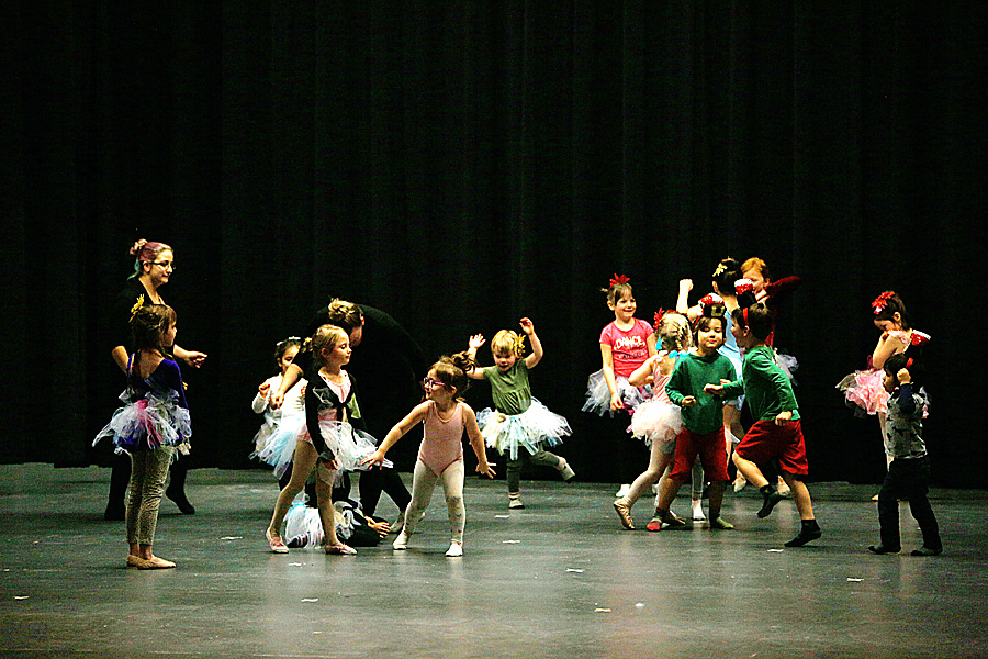 Ballet program teaches kids to move