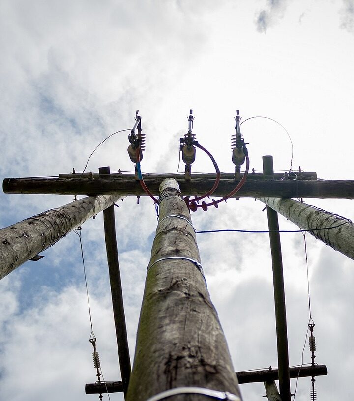 Power restored to Valemount—several small outages still going