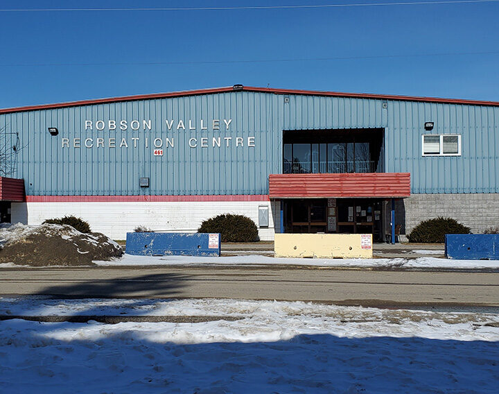 Locals lobby for return to locally-managed  community hall, rinks