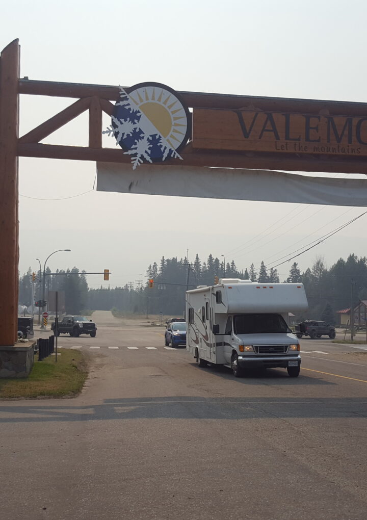 Smoky Skies bulletin issued for Robson Valley as thick smoke drifts from Interior Fires