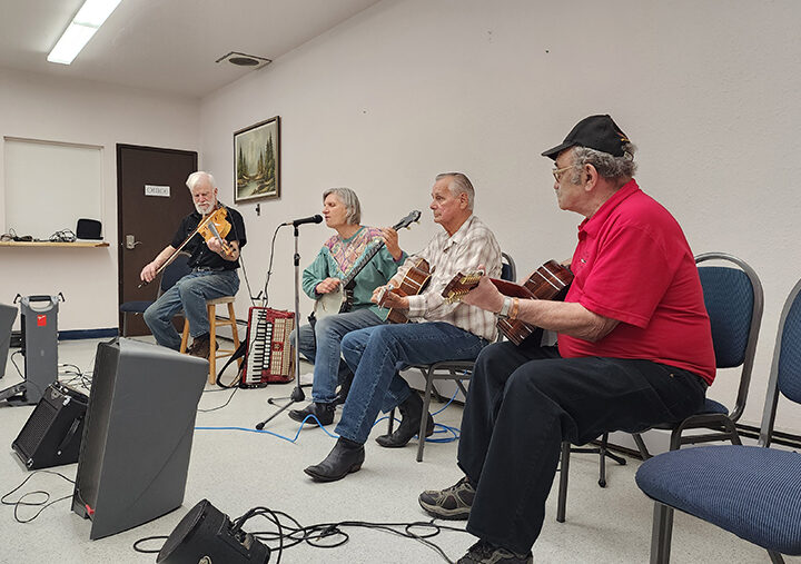 Valemount seniors BBQ returns