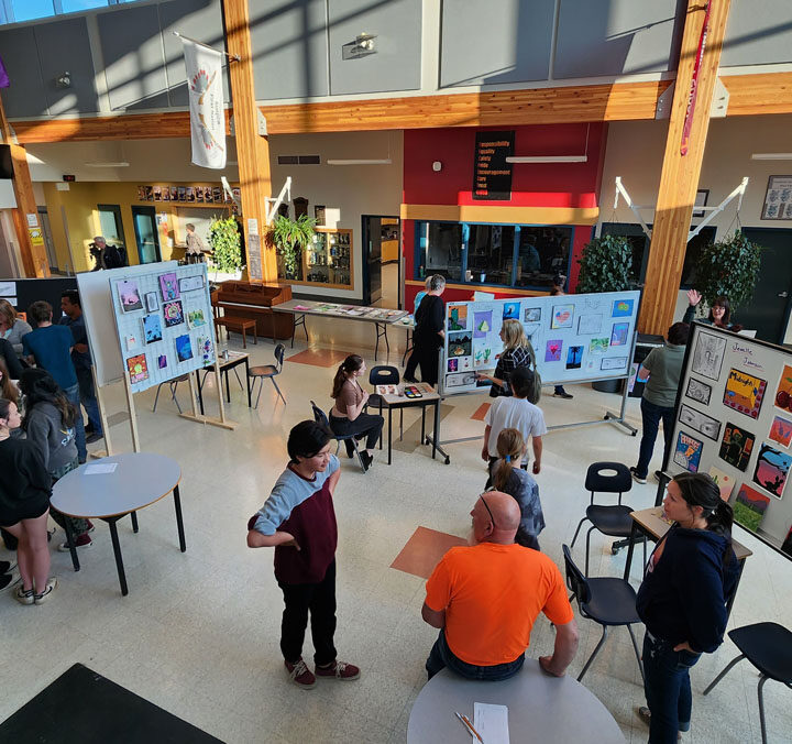 Valemount Secondary hosts music & art night
